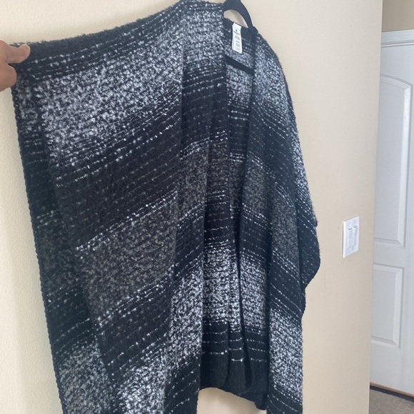 Woolrich Gray Poncho Wrap Cardigan Blanket Sweater One Size - Picture 4 of 6